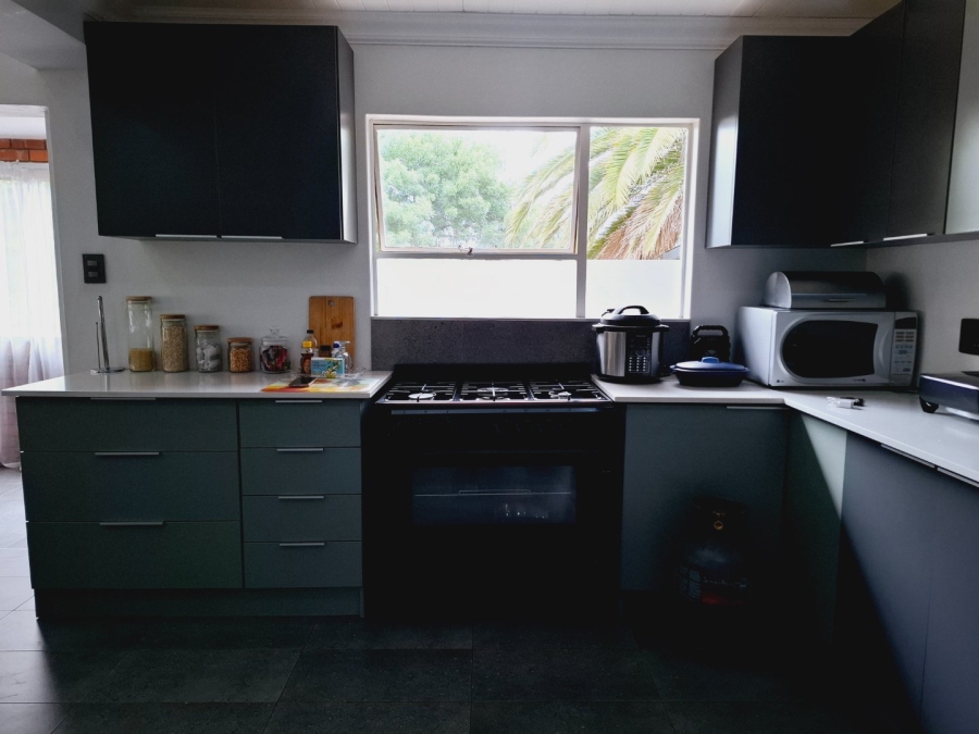 4 Bedroom Property for Sale in Generaal De Wet Free State